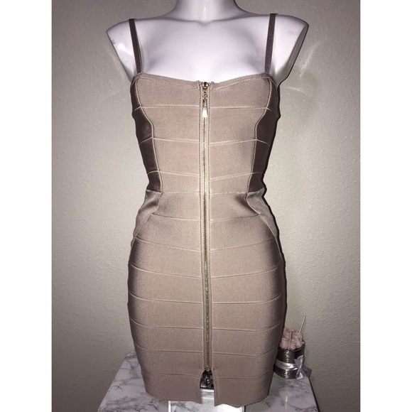✨ SEXY FRONT ZIP BANDAGE BODYCON DRESS!✨ - Picture 5 of 8